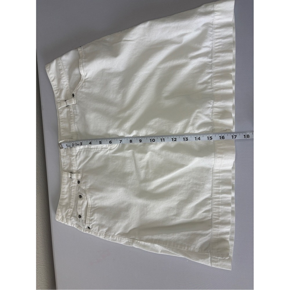 CLEARANCE-croft & barrow White Mini Skort with Front Button and zipper - Picture 8 of 8